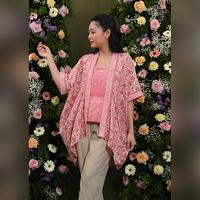 Gambar NONA RARA - Kusuma Cirebon T4098, Baju kerja batik blouse wanita modern - ALL SIZE dari Nona Rara Batik Kota Administrasi Jakarta Timur 2 Tokopedia