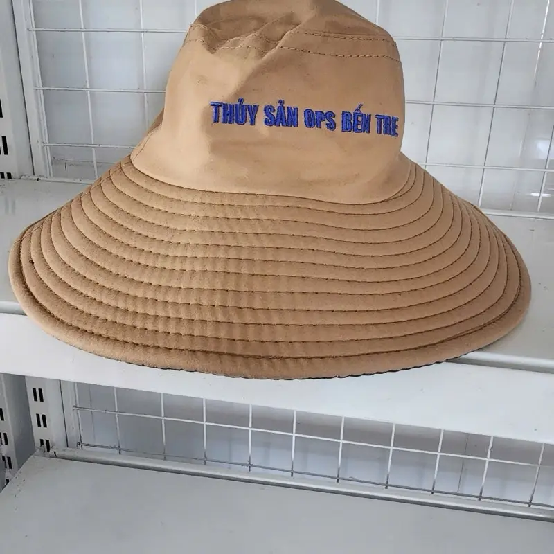 Nón vải in logo cty TNHH O.P.S