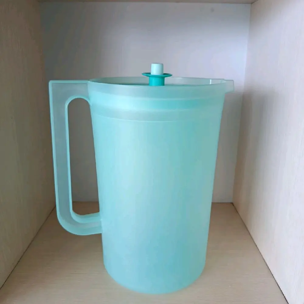 Tupperware 4L Pitcher / Teko air