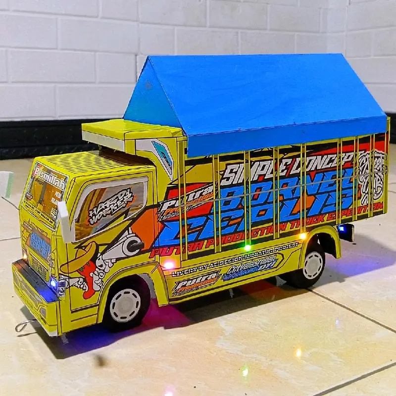 MAINAN MINIATUR TRUK OLENG BISA TAMBAH NAMA DAN FOTO MINIATUR TRUK OLENG FULL VARISI LAMPU DAN TERPAL MAINAN TERLARIS 0