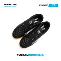 Gambar Sepatu Futsal Pria Original Bright Light BL Turbo Hitam Gold – Ringan, Nyaman, Anti Selip, Cocok Indoor & Rumput Buatan - Hitam Gold, 39 dari Bright light.id Kab. Tangerang 2 Tokopedia