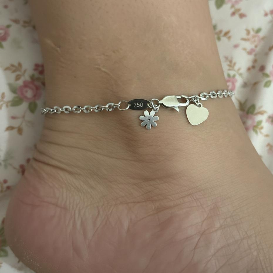 TERBARU Gelang Kaki Wanita Titanium Bahan Tahan Lama dengan Desain Cantik dan Detail Hati dan Bunga