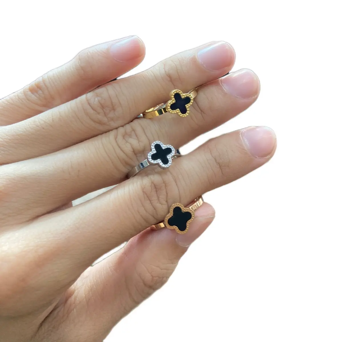 cincin wanita titanium bunga hitam