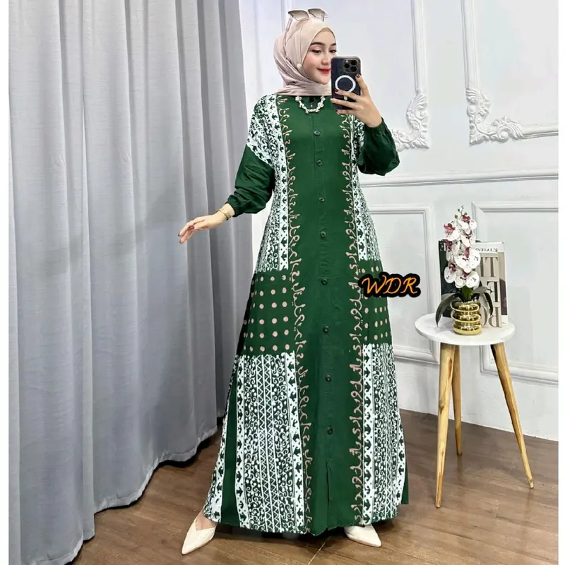 gamis cap rayon bahan adem dan lembut,pas dicuaca yang sangat panas saat ini,cuss dico bunddd hihi Kancing Muslim Panjang Nyaman Samping 2