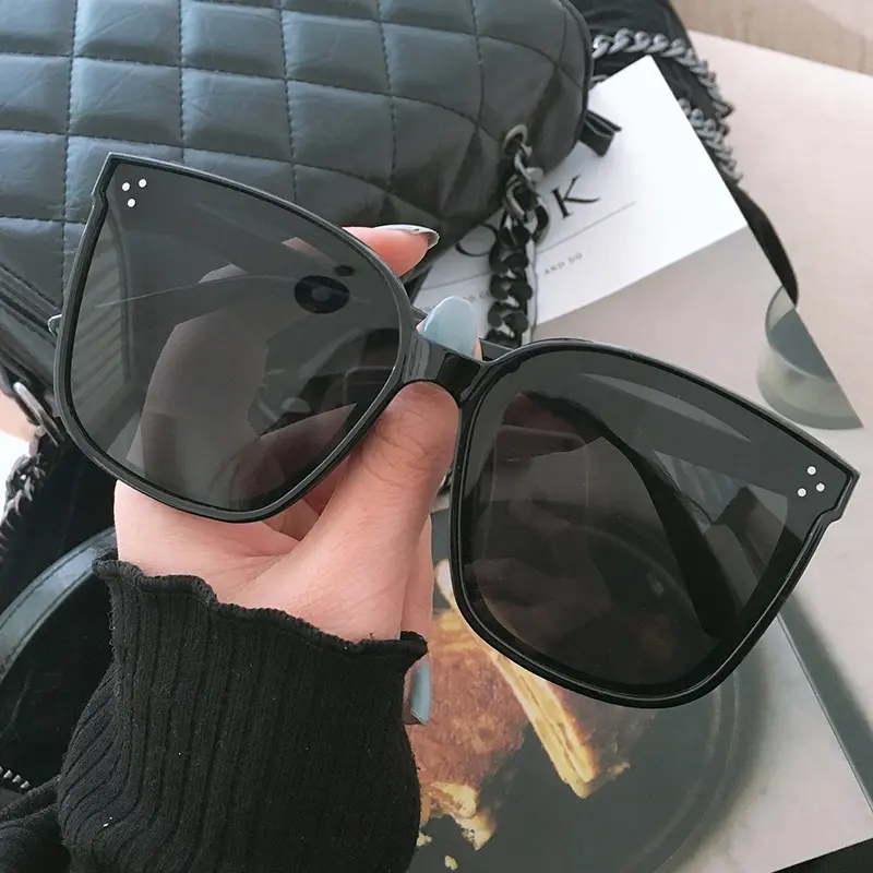 COD ❤️ Kacamata Hitam Korean Fashion / Sunglassess Wanita & Pria Unisex—yy 0
