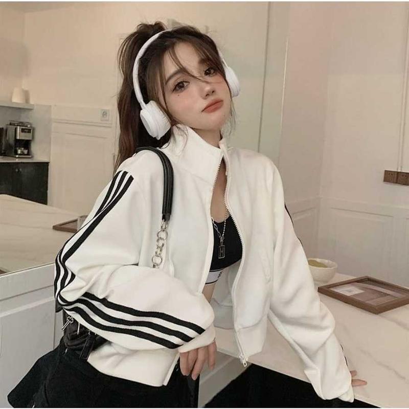 Jaket Crop Wanita - Stand Collar Jaket Vintage Crooped Korean Style Kekinian 1