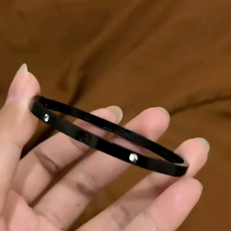 Gelang Titanium Bangle Slim Model Nagita Mewah Elegan Aksesoris Wanita Antikarat Bracelets 1