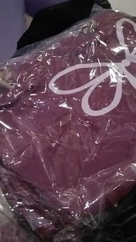 Product Review of Tas Pita Besar Titan collection from M**g 0