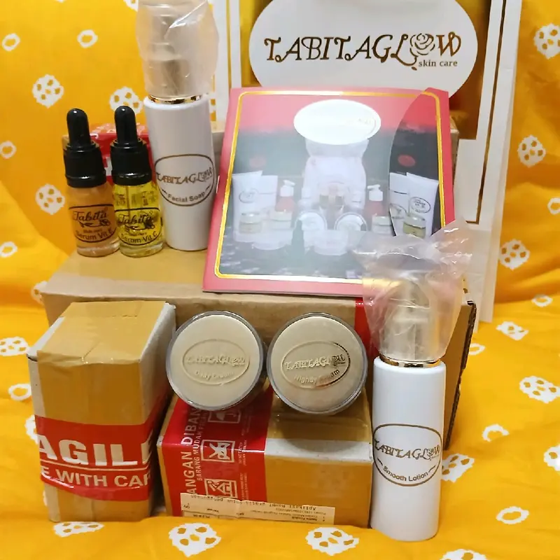 Paket Lengkap Perawatan Wajah Tanpa Paper Bag - Facial-Smoood Lotion-Cream Siang-Cream Malam-Serum E-Serum C - Vitamin, Mengencangkan, Tubuh 3