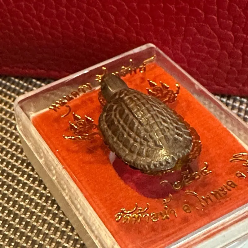 Turtle Wat Tai Mit , Material Used of Old Lp Ngern Material , Official Second batch after 80 years .