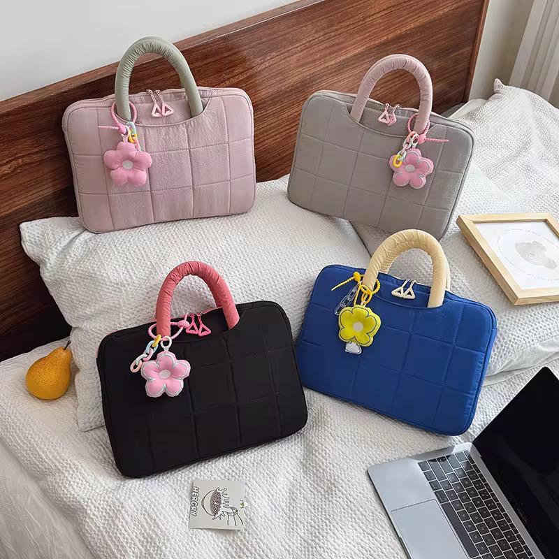 Tas Laptop Premium Sleeve Case Risleting Puffy Korean Style Modern & Minimalis - Helwa ID