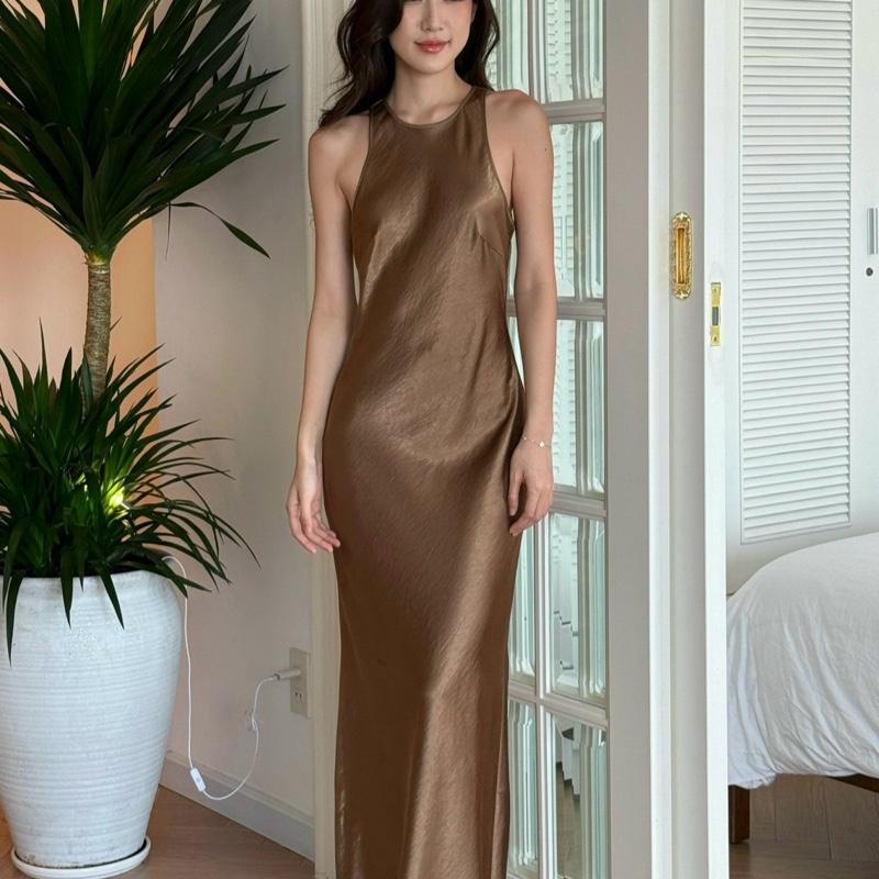 EVEN DRESS - Váy Lụa Cổ Tròn 1 Lớp