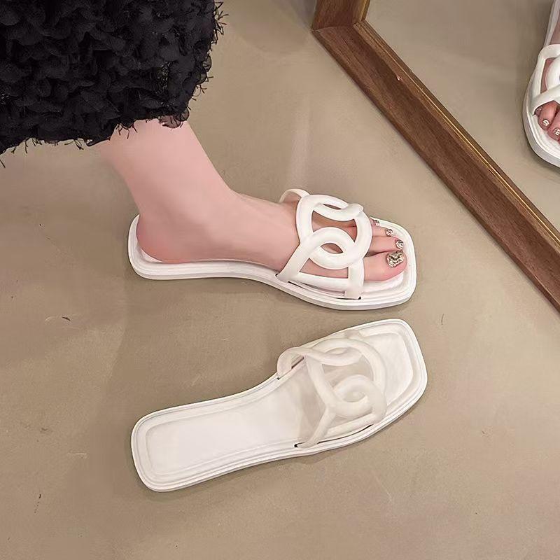 ‌Sepatu sandal plat pipih model 2025 sole lembut pantai nyaman serba bisa dipakai outdoor anti licin desain berlubang-berlubang ventilasi kepala kotak