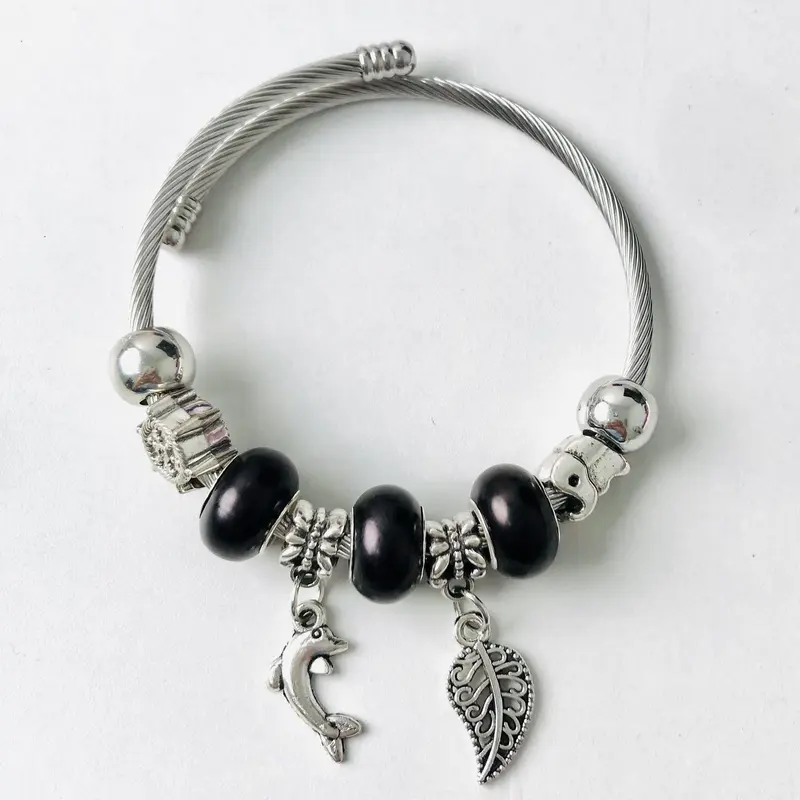 Gelang Bangle Keras Warna Warni Menambah Kesan Berani dan Modis Untuk Penampilan Anda Bracelets 4