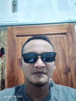 Product Review of TERLARISSSS Kacamata Hitam Pria Wanita Kacamata Gaya pria keren A1216 Lensa polarized UV 400 COD Eyewear Sunglasses from E**E 3