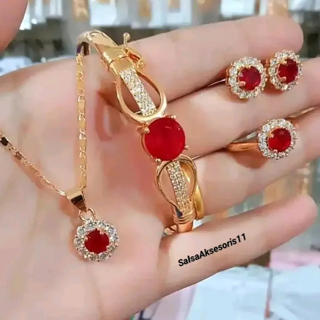 Satu Set Aksesoris Wanita Dewasa Motif Permata Anti Luntur Kekinian Cincin Elegan Kalung
