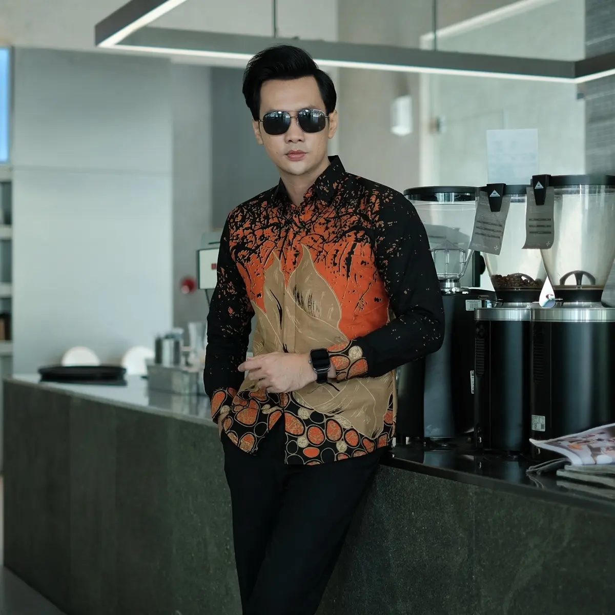 KUSUMA TERACOTA Kemeja batik pria lengan panjang furing full badan slimfit katun halus Nyaman Jangan Dicuci Multicoloured