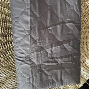 【Tersedia Langsung】Premium Mattress Protector Waterproof Restful/ Pelindung Kasur/Waterproof Bed Protector