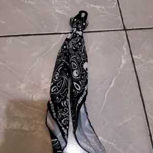 KEYCHAINS BANDANA TAS MULTIFUNGSI / GANTUNGAN TAS / AKSESORIS FASHION