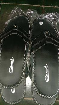 Product Review of SANDAL PRIA COWOK CASUAL BELI 1 GRATIS 1  PROMO Sendal Slop Kulit Pria Japit Slop Selop Jepit from e**t 1