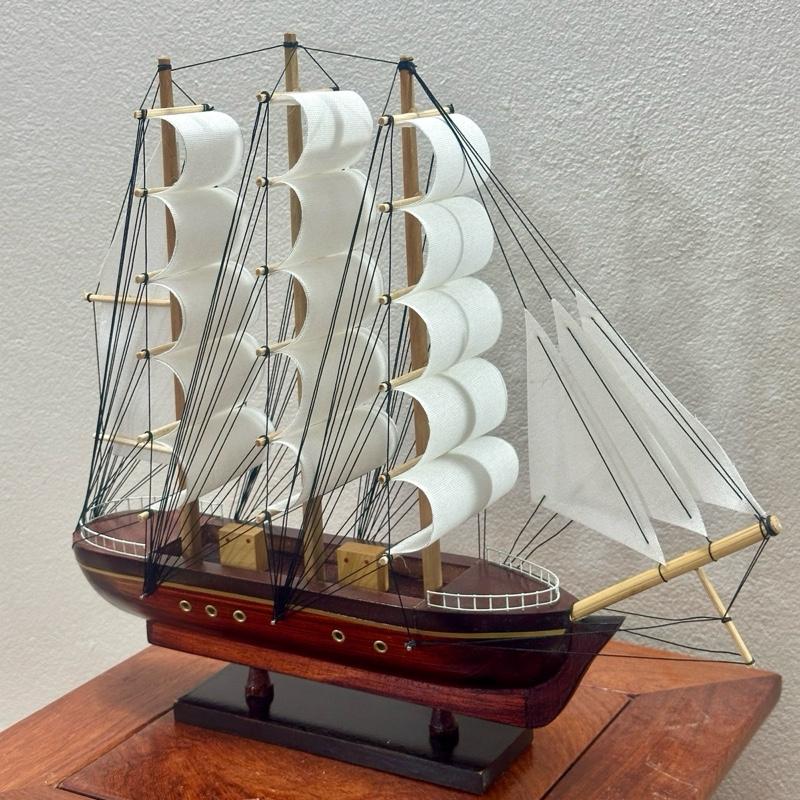   Lắp Ráp Sẵn Thuyền Mini Gỗ Hồng Đào Mô Hình Thuyền Buồm Phong Thủy Trang Trí Nhà Cửa Phòng Khách Bàn Làm Việc 