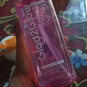 【NEW SIZE】Glad2Glow Brightening Micellar Water 130ml / 230ml / 300ml/700ml-Rich in Niacinamide Skintint Glow Booster Powerstay All in One For All Skin Type Menghapus Makeup Waterproof Meratakan Warna Kulit Mengembalikan Kesegaran Glowingnya Seharian G2G