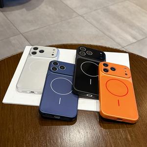 フルカバーのCorning磁気スマホケース（iPhone 17 Pro Max、15／16／17 Pro対応）、高級マット仕上げ、優れたデザイン性、おしゃれな保護で、男女兼用の設計。