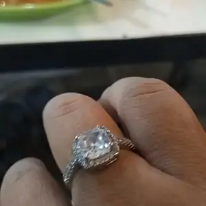 Cincin diamond full mata bentuk kotak terlaris