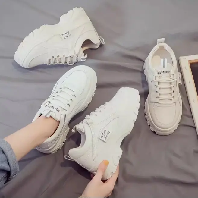 Giày Hàn Quốc cho nữ, cổ cao, chất liệu cao su, màu trắng Sneaker Nhung Shoes Women