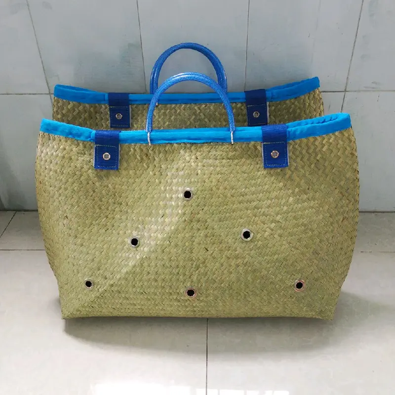 Giỏ Đệm Gà Cải Tiến 7 Tấc 12 Lỗ Màu Xanh (70x46) - Dùng Cho Gà Đá Từ 3ký trở xuống 3