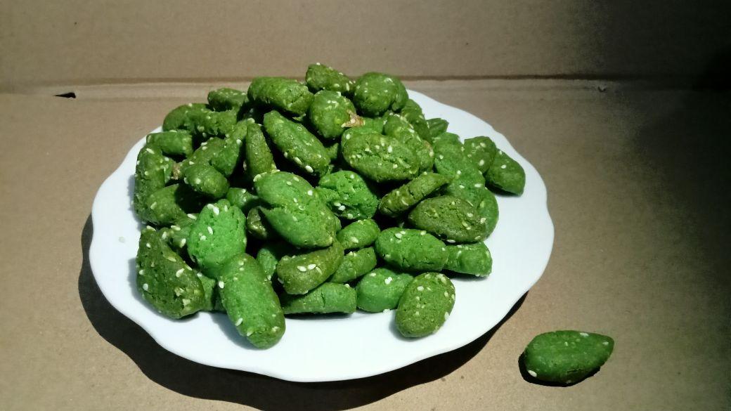 kue biji ketapang wijen hijau pandan/cemilan kue biji ketapang khas betawi 1kg terlaris
