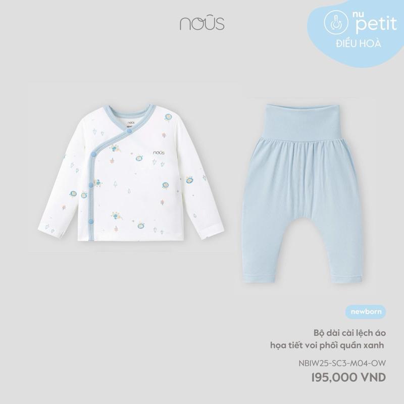  Bộ sơ sinh cài lệch Nous áo họa tiết voi phối quần xanh xinh xắn cho bé. Chất vải peptit mềm mịn mát co giãn tốt và thấm hút mồ hôi tốt. 
