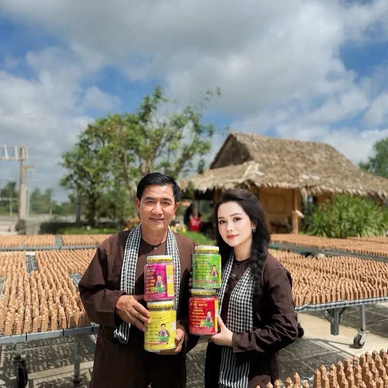 Nhang Nụ Khắc Chữ 4 Mặt - 1 Hộp 500g 30 Nụ - 1 TÚI LỚN 680g Có 40 Nụ - Có 7 Màu Khác Nhau