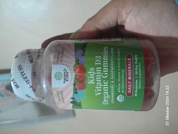 Product Review of Nature‘s Craft Kids Vitamin D3 Organic Gummies 1000IU per serving Gummies Organik Vitamin D3 anak-anak 1000IU Per Porsi-60pcs from c**a 0
