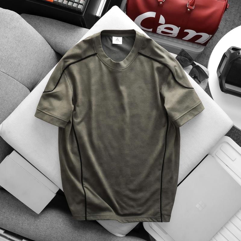Áo thun GAVIN Basic Artcom, Tone Màu Xám Tiêu, Form FIT BODY, Điểm Nhấn Phối Viền Đen, Phong Cách Thể Thao - Năng Động