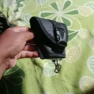 Handcuff Bonus Case Baja Linmas Security Hitam - Alat Pengaman Terbaik untuk Petugas Keamanan dan Polisi Putih