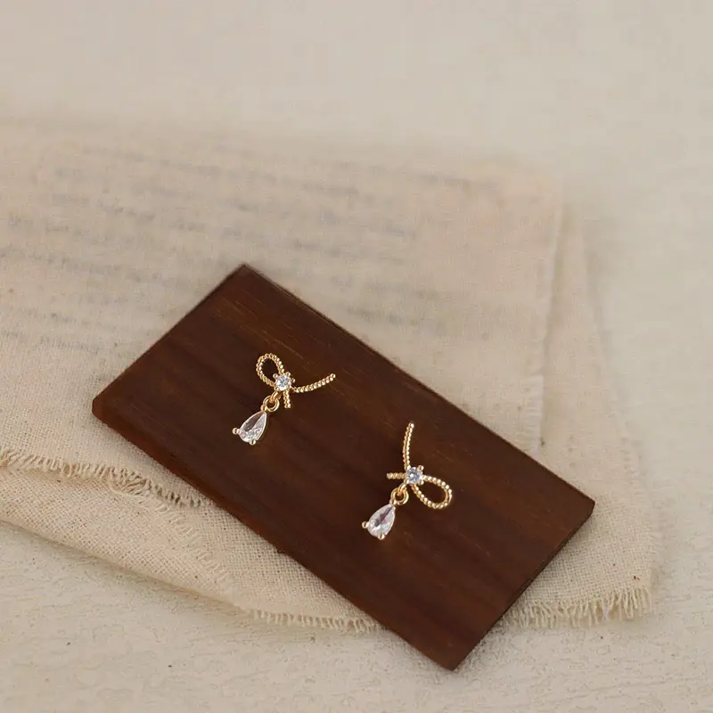 EMLYS.studio - HIMARI EARING - Anting Zircon Simple Elegant 2