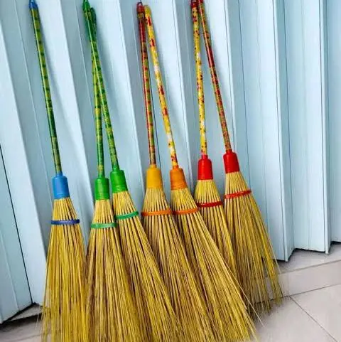 sapu lidi sapu taman lidi gagang kayu kuat awet garasi tanpa pengki 1
