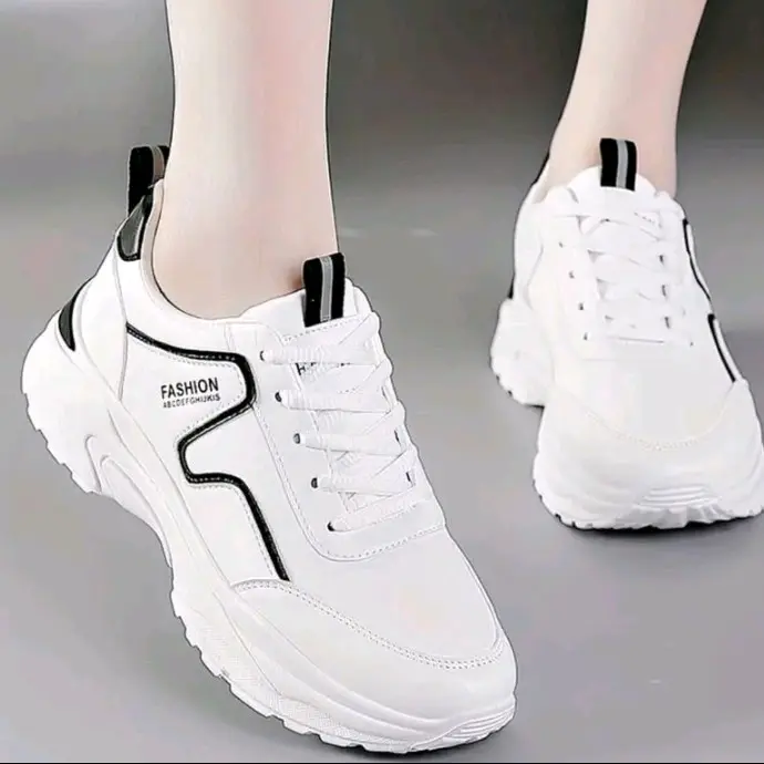 sepatu sneakers wanita terbaru model simple dan kekinian kode strip 1
