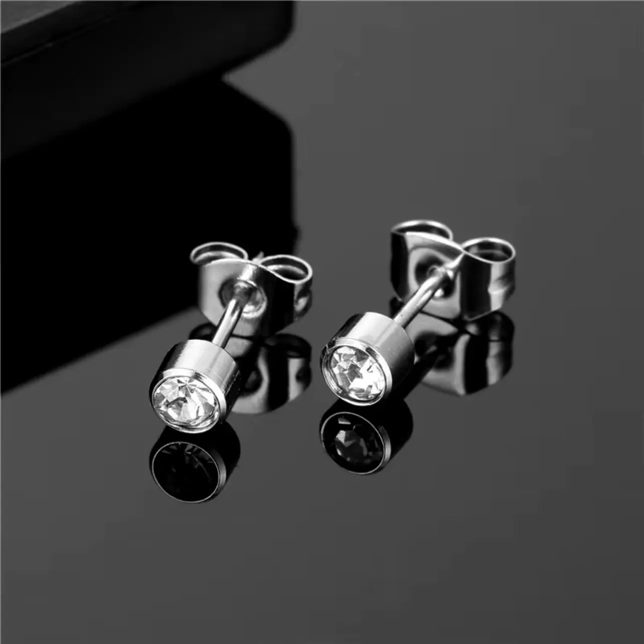 1 PASANG ANTING TINDIK PRMATA 100% TITANIUM ANTI KARAT UKURAN 3MM Earrings Permata Pria Berlian Aksesoris Elegan