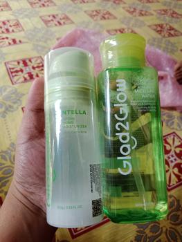 Product Review of Glad2Glow Gel Moisturizer Centella Allantoin Soothing  100g Berjerawat Wajah Acne care Calming Cooling soothing Lactic Silver Pelembab Acid Hyaluronic Bruntusan Perawatan Hitam Berminyak Hydrating G2G Skincare beauty Mencerahkan Glycolic from z**a 3