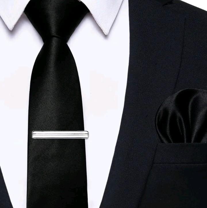 Dasi instan  pria plus penjepit dasi silver metalik dasi 3inchi 8 cm+ pocket square 3 in 1 packing box 0