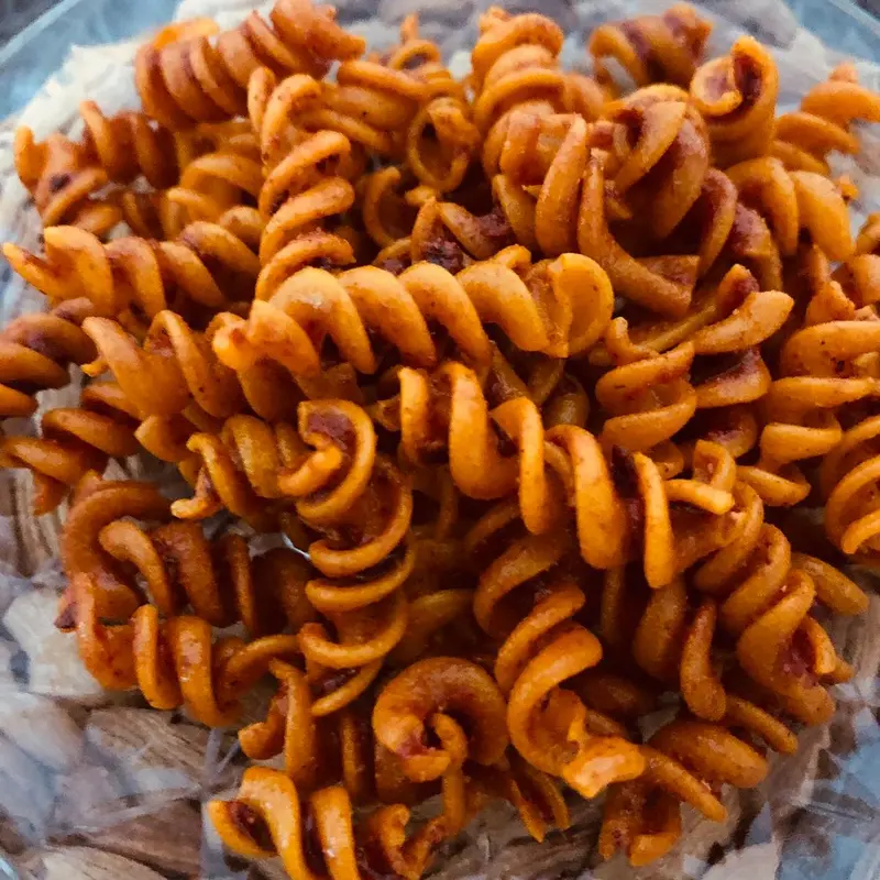 Makaroni kriwil 250 gr pedas gurih 1
