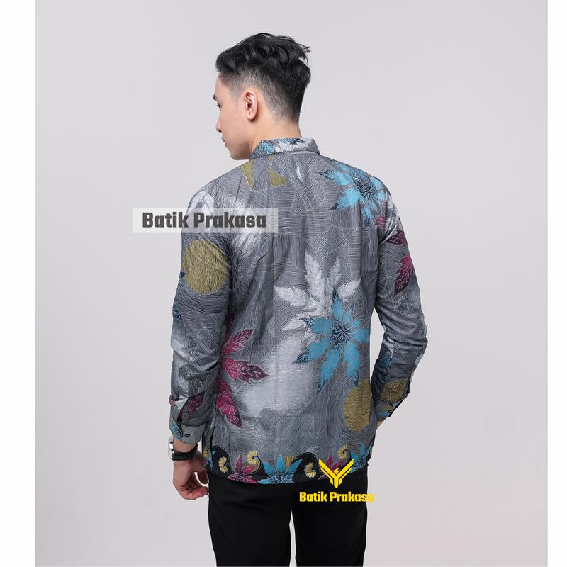 Kemeja Batik Prakasa Motif Bhalendra Hitam Slimfit Lengan Panjang Batik Solo Baju Katun Nyaman Pria 2