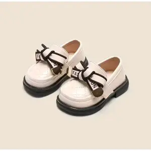 Sepatu Anak Kekinian Shoes Wanita Sneakers Desain Tren Terbaru Nyaman Sehari-hari