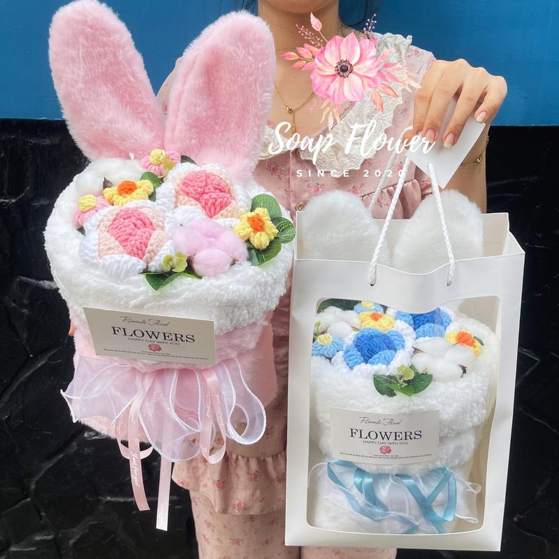Hoa len tai thỏ 4 bông xinh xắn – Len mềm mại bó hoa dễ thương tặng người yêu