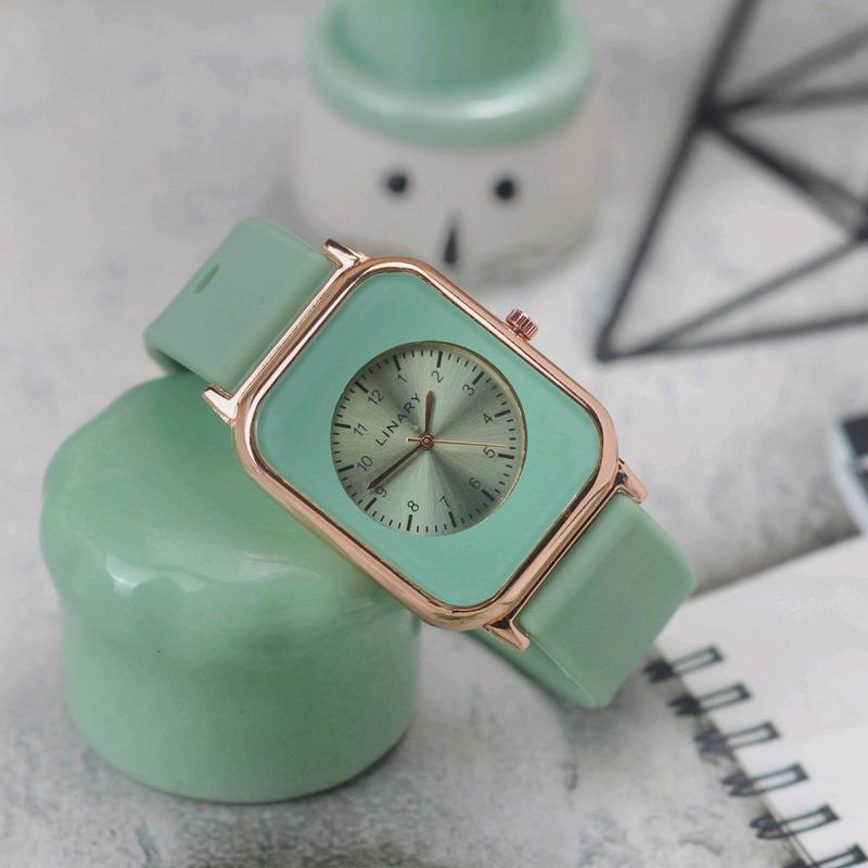 jam tangan wanita terbaru mewah tali karet premium produk baru bisa bayar ditempat 0
