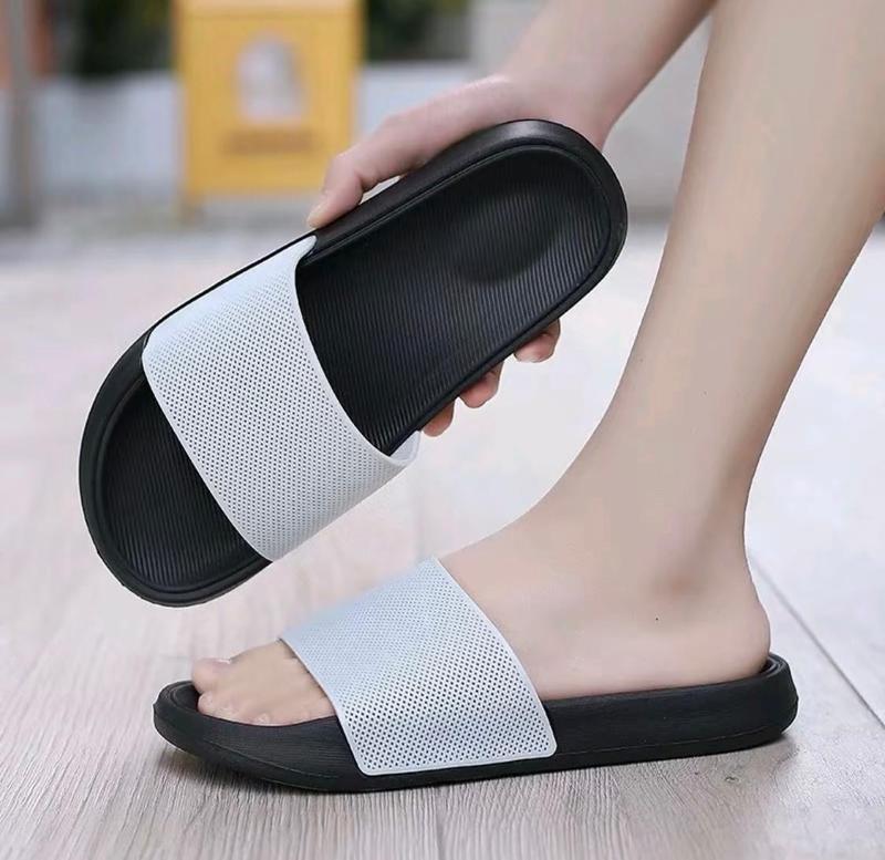 Sandal Slop Polos Pria Wanita Empuk Anti Slip Sandal Trendy High Quality Sendal Selop Casual Distro Original Lentur Ringan Tahan Air 2