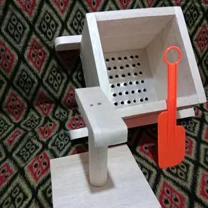 Cetakan Cendol Dawet Kayu Bolong 2mm untuk Kitchenware