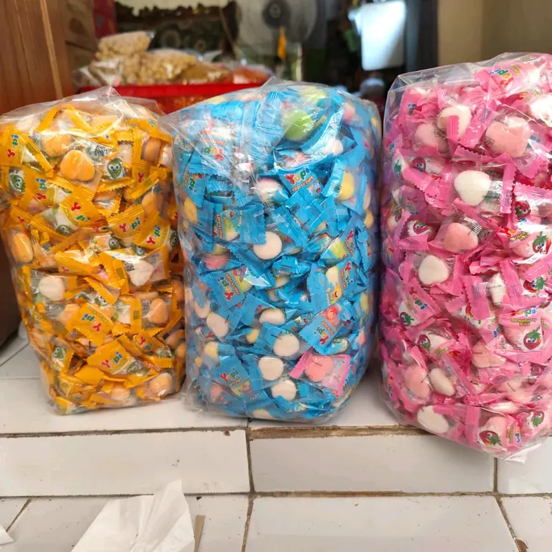 Yupi Kiloan Strawberry 1kg Fruity Puff Mango Mix Yupi Curah Murah Banyak Permen Food 0